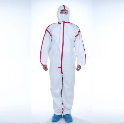Costume chimique protecteur imperméable blanc de corps près de moi